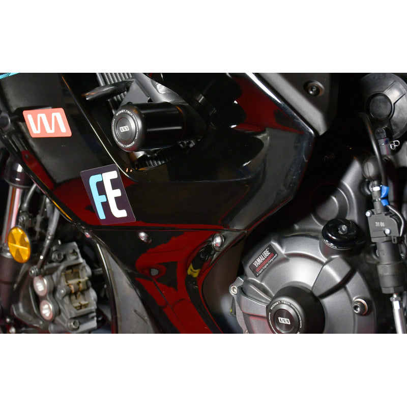 Crash Pads / Frame Sliders for Yamaha R7 / MT07 & XSR700 (Standard Line)
